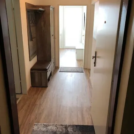 4 * Salzburg
